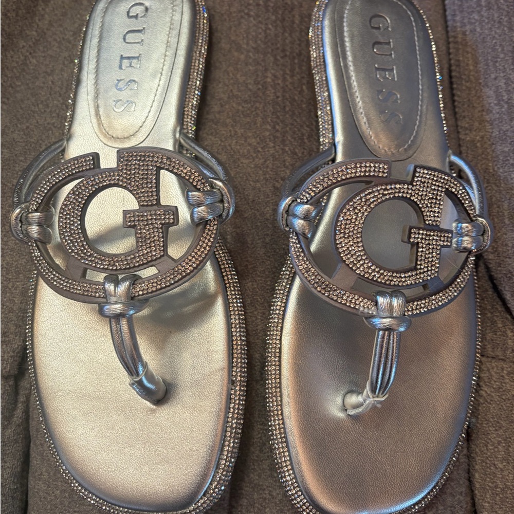 GUESS Metallic Silver Crystal-Embellished Logo Toe-Post Sandals